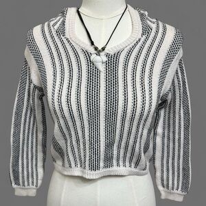 O'Neill Black and White Striped cropped sweater hoodie sweatshirt boho beach